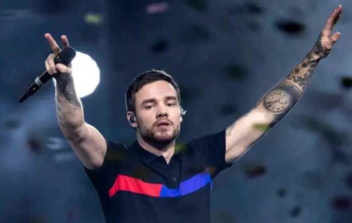 Британський співак One Direction загинув, впавши з третього поверху