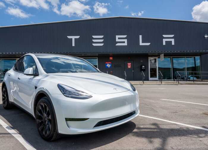 Tesla подала позов проти Євросоюзу