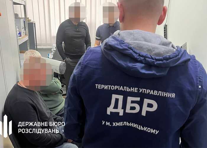 Судитимуть керівника колонії на Житомирщині, який виплачував зарплату відсутнім на роботі співробітникам